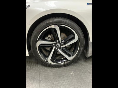 2019 Honda Accord Hybrid Touring