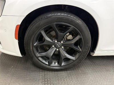 2021 Chrysler 300 Touring L