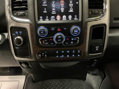 2017 RAM 2500 Laramie Crew Cab 4x4 6'4" Box