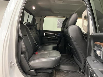 2017 RAM 2500 Laramie Crew Cab 4x4 6'4" Box