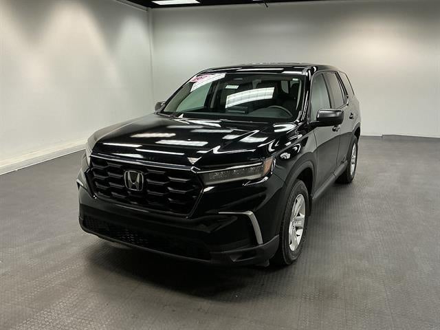 2023 Honda Pilot LX AWD's photo