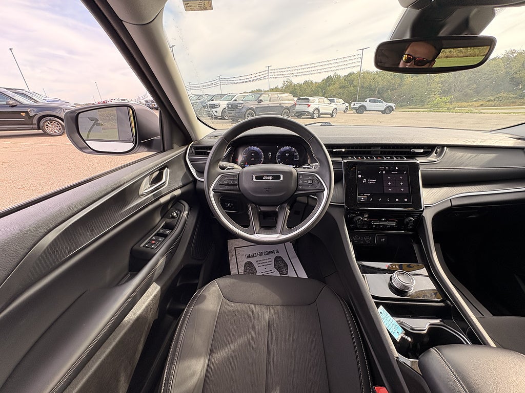 2023 Jeep Grand Cherokee Laredo
