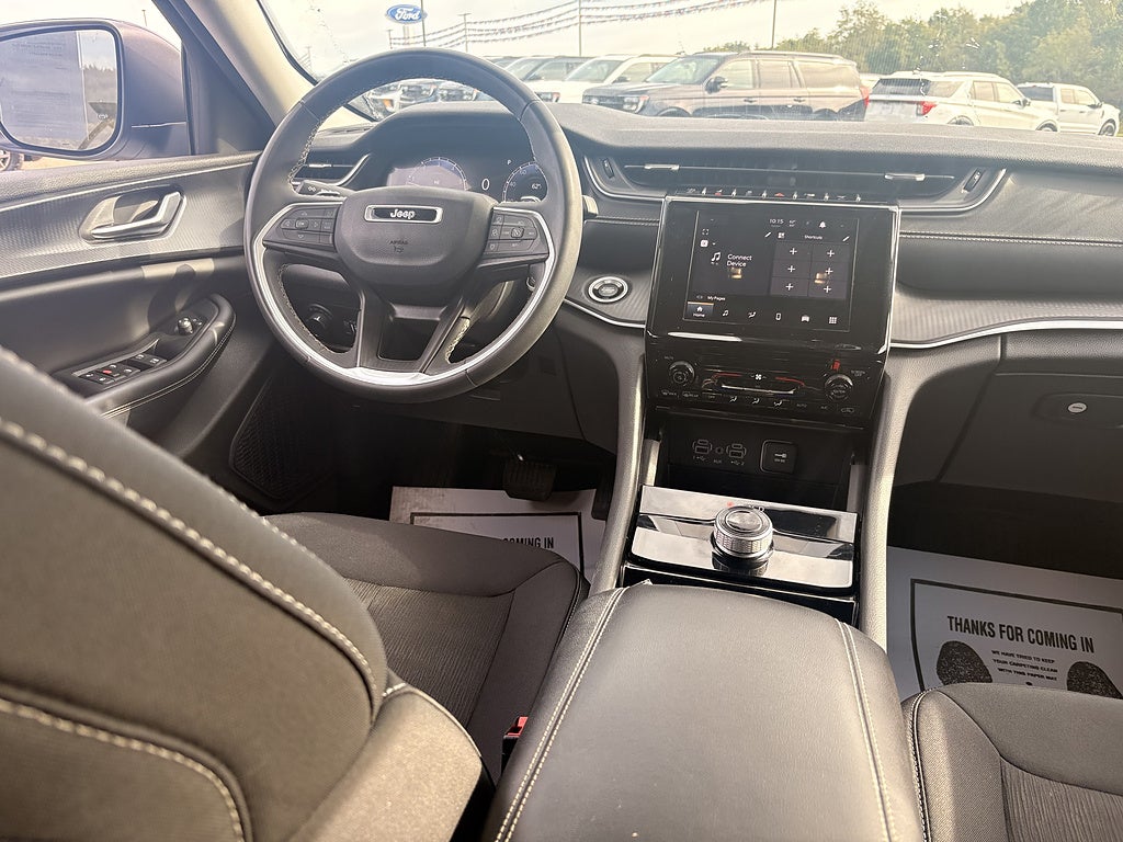 2023 Jeep Grand Cherokee Laredo