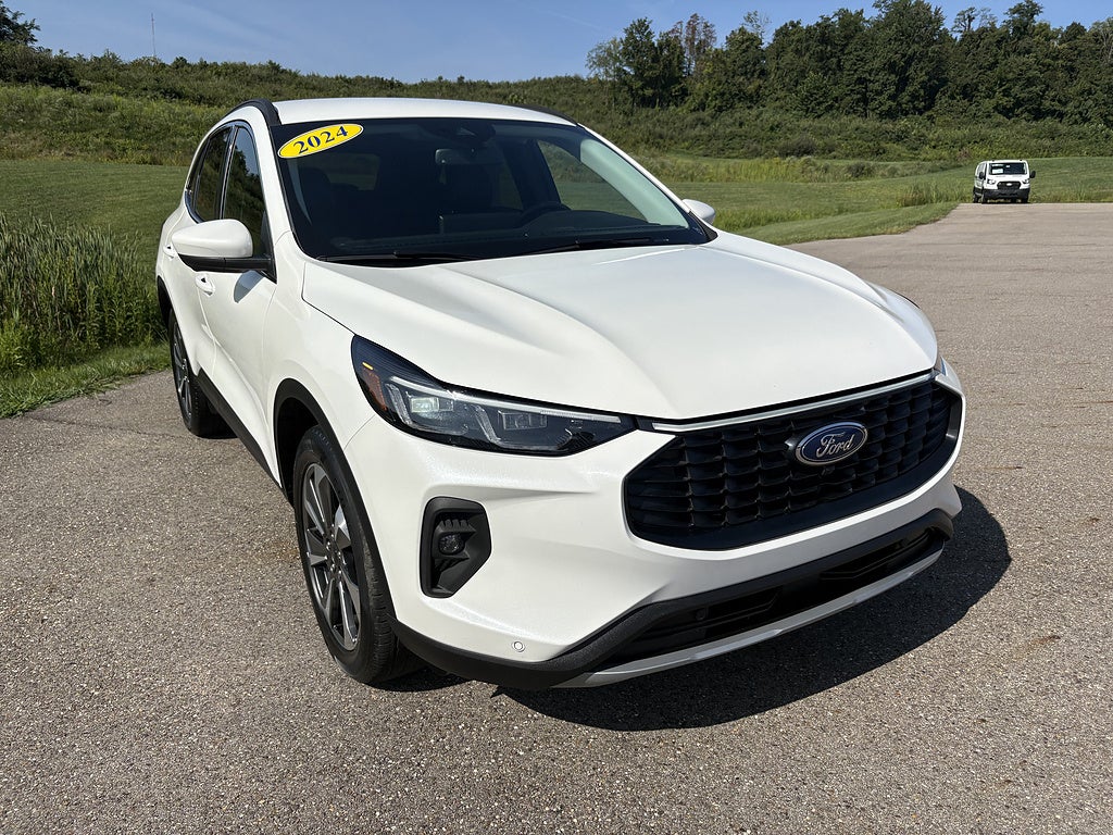 2024 Ford Escape Platinum