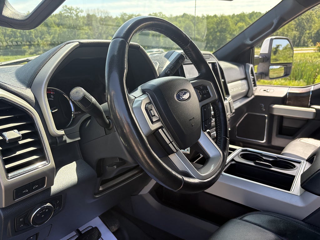 2022 Ford Super Duty F-250 SRW Lariat
