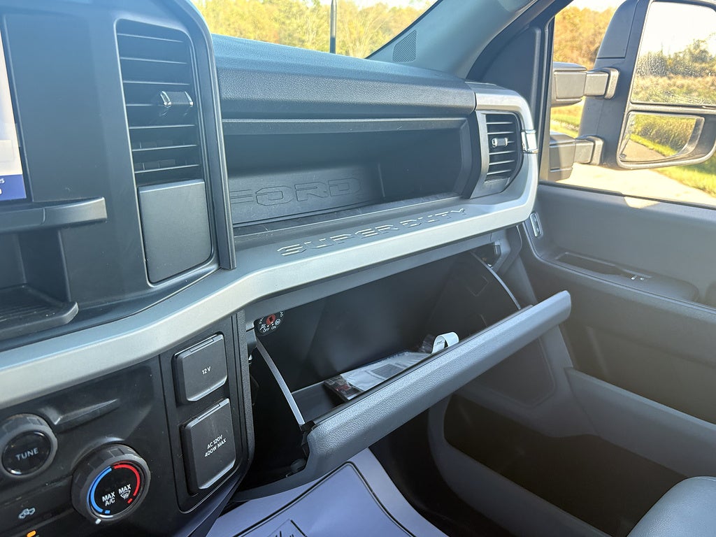 2024 Ford Super Duty F-350 SRW XL
