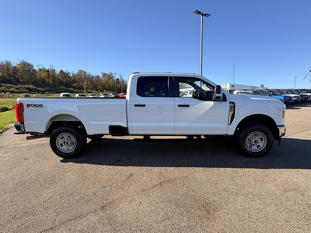 2024 Ford Super Duty F-350 SRW XL