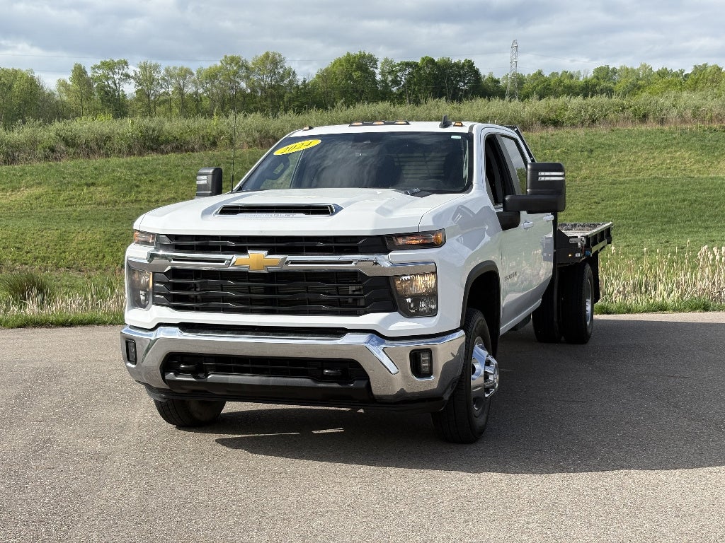 2024 Chevrolet Silverado 3500HD CC LT
