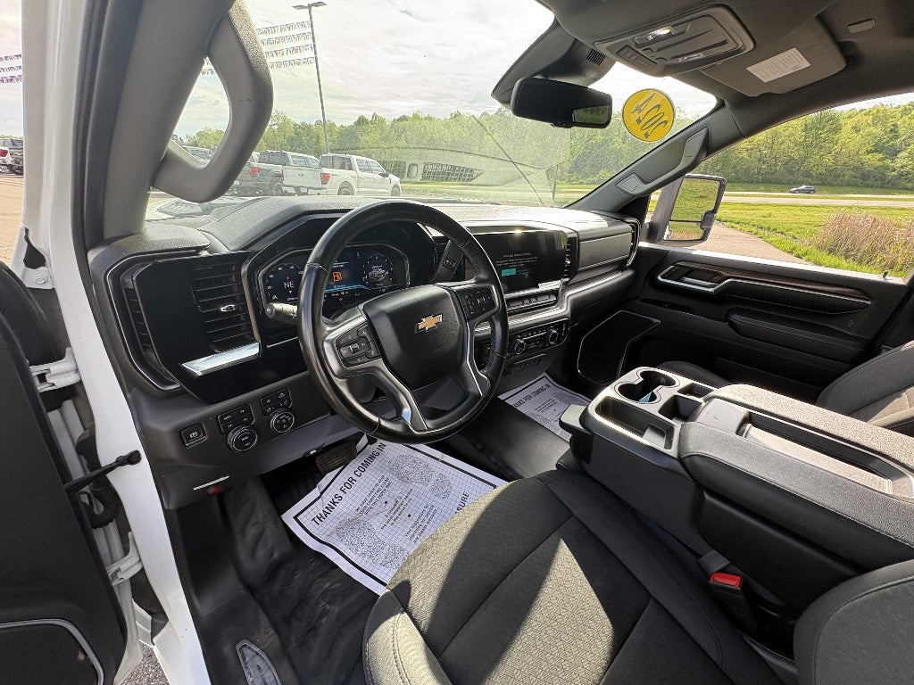 2024 Chevrolet Silverado 3500HD CC LT