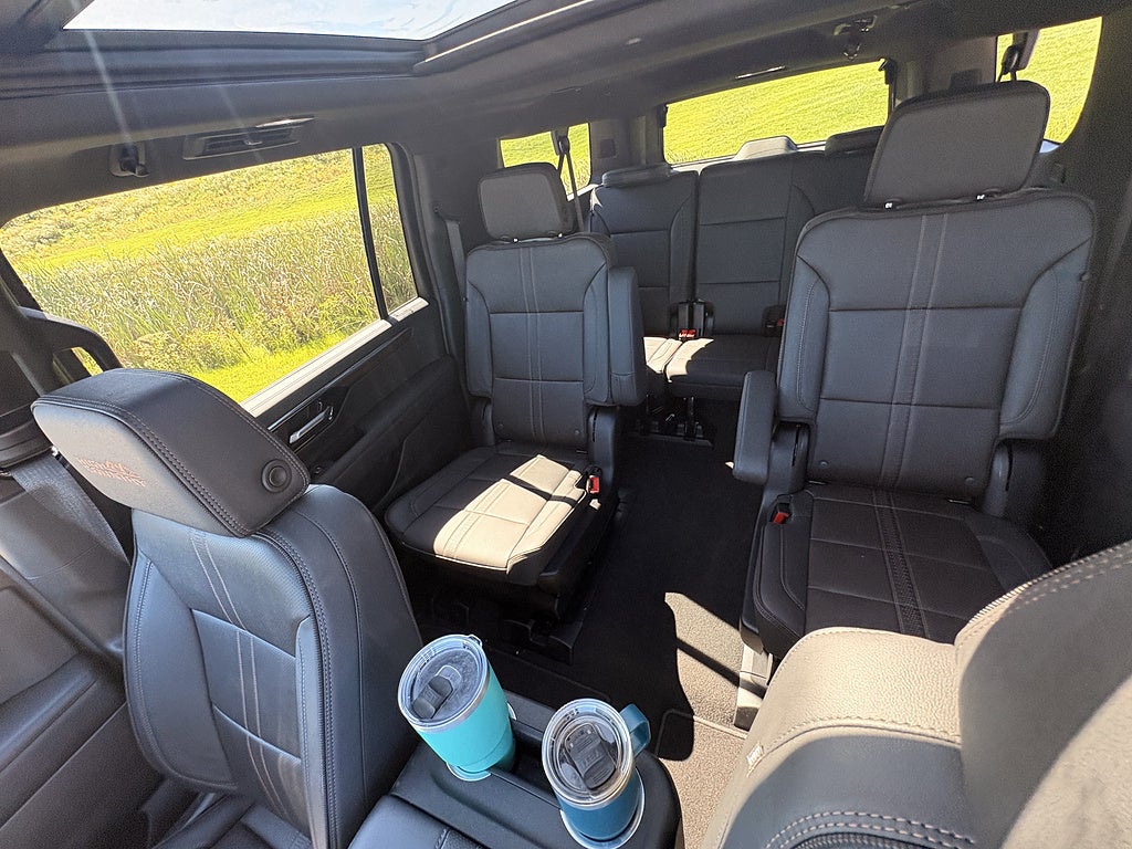 2025 Chevrolet Suburban High Country