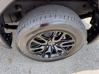 2025 GMC Sierra 1500 Elevation Standard