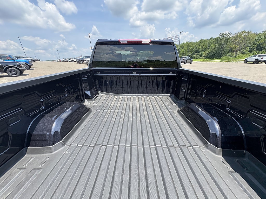 2025 GMC Sierra 1500 Elevation Standard
