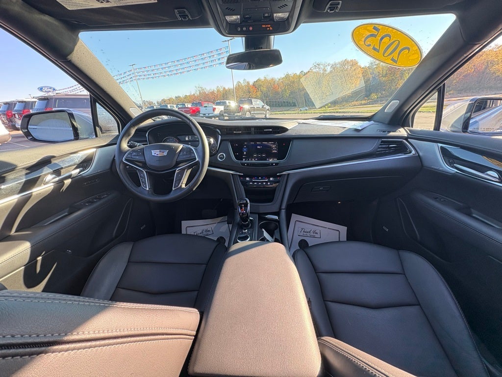 2025 Cadillac XT5 Premium Luxury