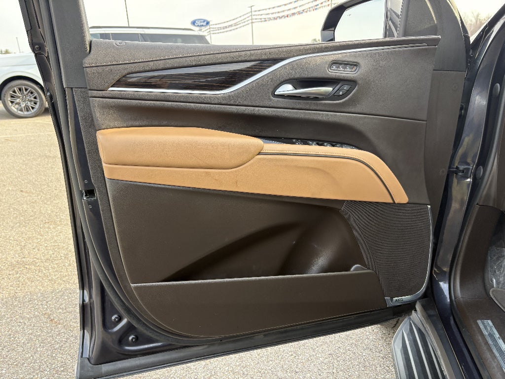 2023 Cadillac Escalade Premium Luxury