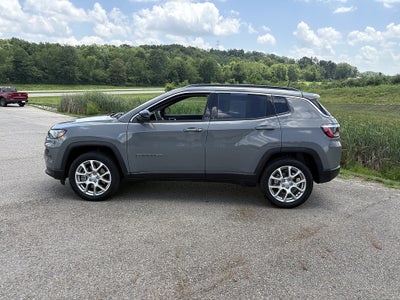 2024 Jeep Compass Latitude Lux
