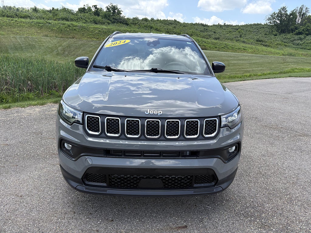 2024 Jeep Compass Latitude Lux