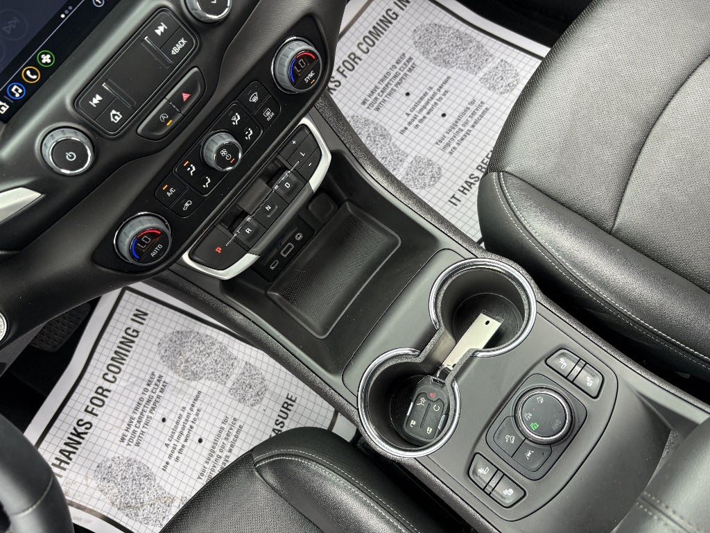 2023 GMC Terrain SLT