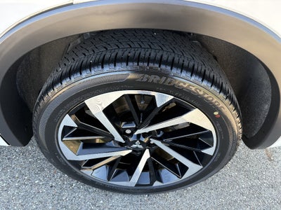2023 Mitsubishi Outlander SEL