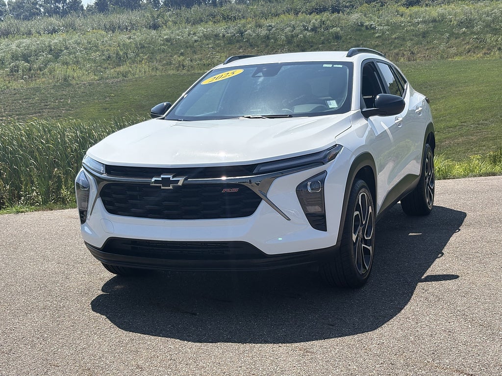 2025 Chevrolet Trax RS