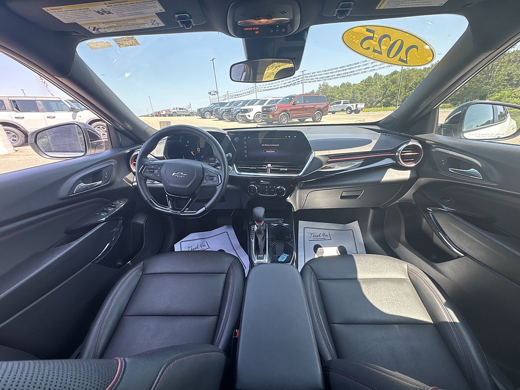 2025 Chevrolet Trax RS