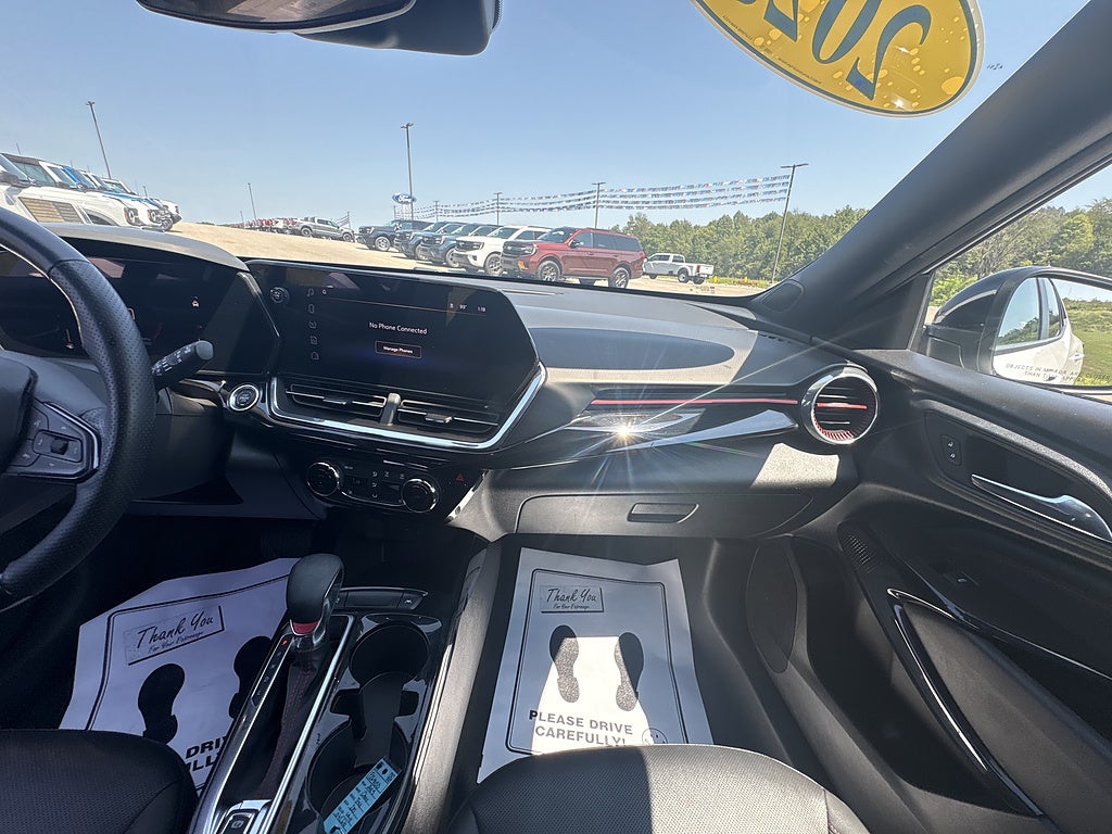 2025 Chevrolet Trax RS