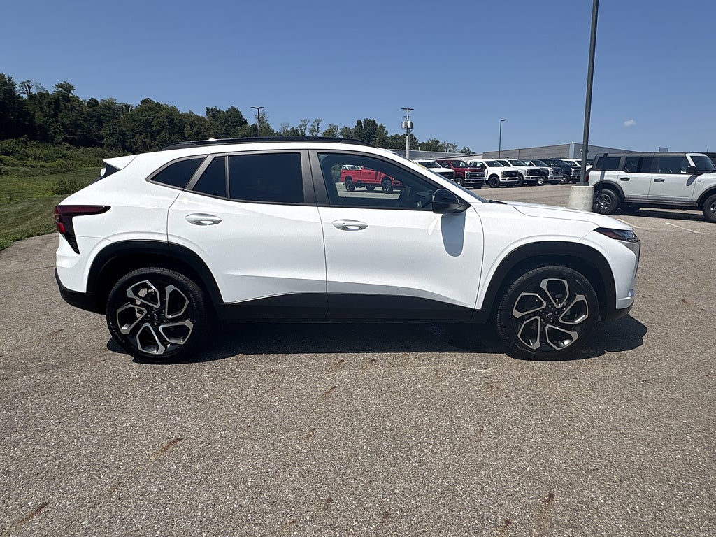 2025 Chevrolet Trax RS