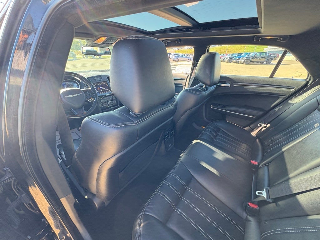 2022 Chrysler 300 S V6