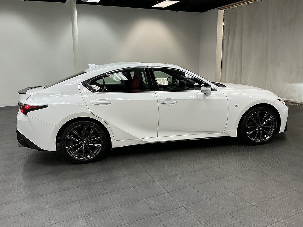 2024 Lexus IS 