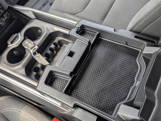 2022 RAM 1500 Big Horn Crew Cab 4x4 6'4' Box