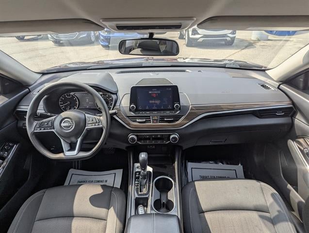 2023 Nissan Altima SV FWD