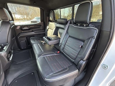 2023 GMC Sierra 1500 4WD Crew Cab Short Box AT4X