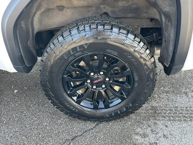 2023 GMC Sierra 1500 4WD Crew Cab Short Box AT4X