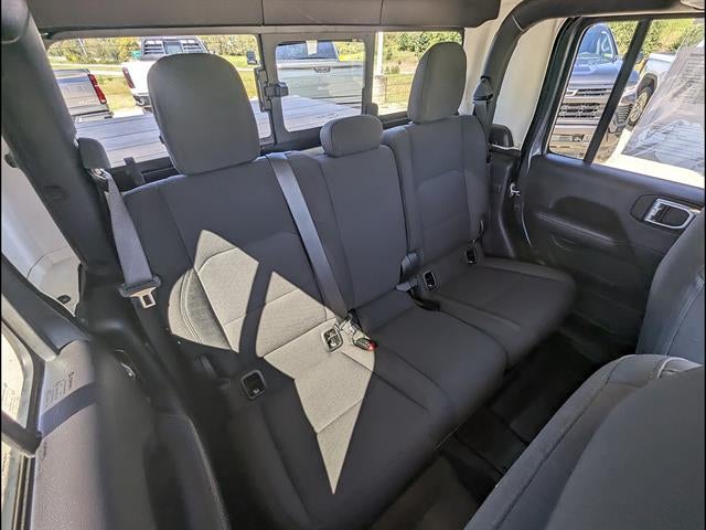 2023 Jeep Gladiator Overland 4x4