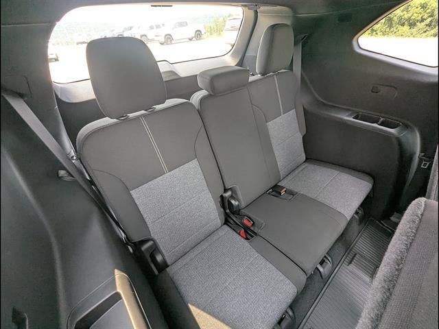 2026 GMC Acadia Elevation - Photo 15