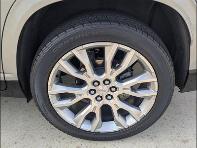 2024 GMC Acadia Denali