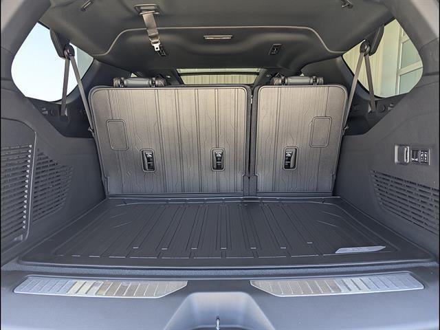 2026 GMC Yukon XL AT4 - Photo 16