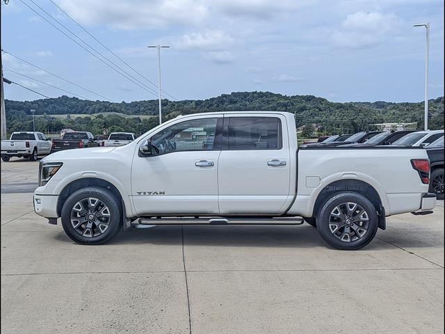 2021 Nissan TITAN Crew Cab Platinum Reserve 4x4
