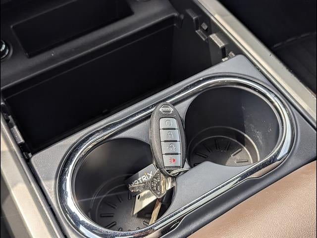 2021 Nissan TITAN Crew Cab Platinum Reserve 4x4
