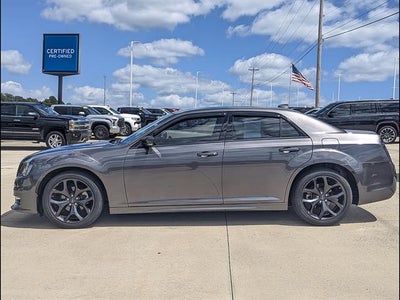 2023 Chrysler 300 Touring L