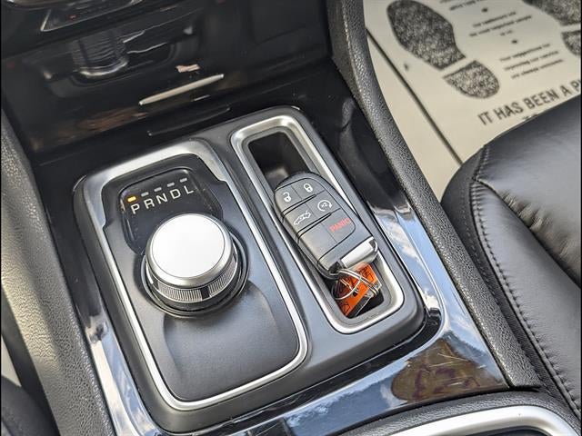 2023 Chrysler 300 Touring L