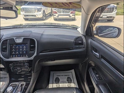 2023 Chrysler 300 Touring L
