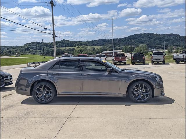 2023 Chrysler 300 Touring L