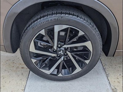 2023 Mitsubishi Outlander SEL
