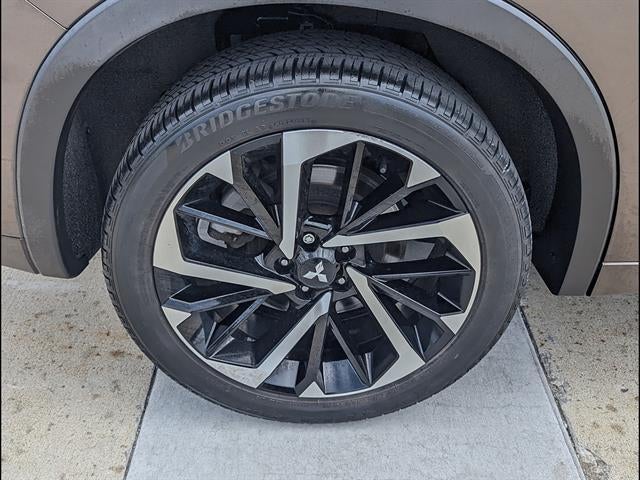 2023 Mitsubishi Outlander SEL