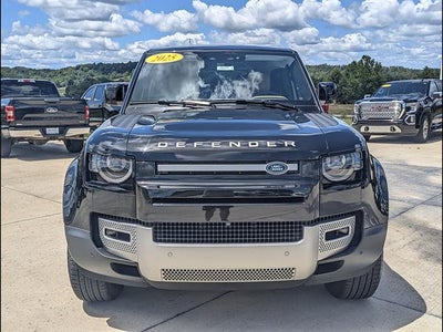 2025 Land Rover Defender 130 P400 S