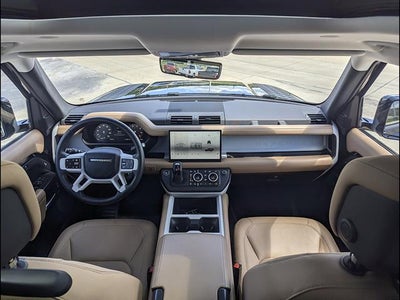 2025 Land Rover Defender 130 P400 S
