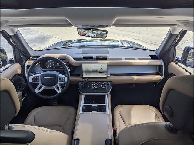 2025 Land Rover Defender 130 P400 S