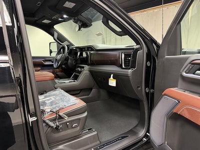 2026 GMC Sierra 3500 HD Denali Ultimate DRW